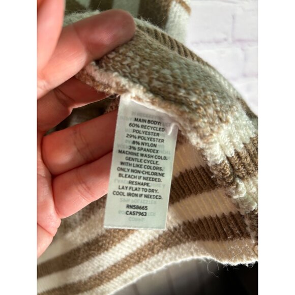 Abound Womens Sleeveless V-Neck Sweater Vest Tan & Ivory Check 1X - Picture 6 of 11